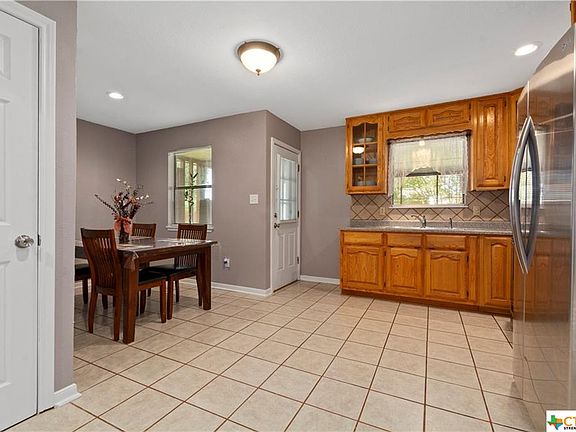 4th image of 708 W Drew St