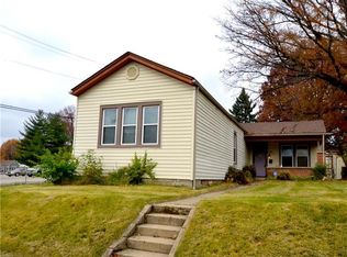 617 E 7th St, Jeffersonville, IN 47130