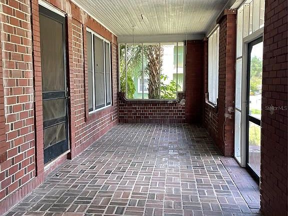 2nd image of 715 Park Hill Ave