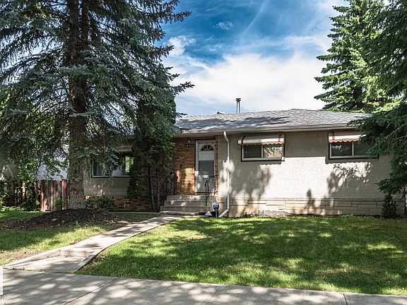 2nd image of 10726 70th Ave NW