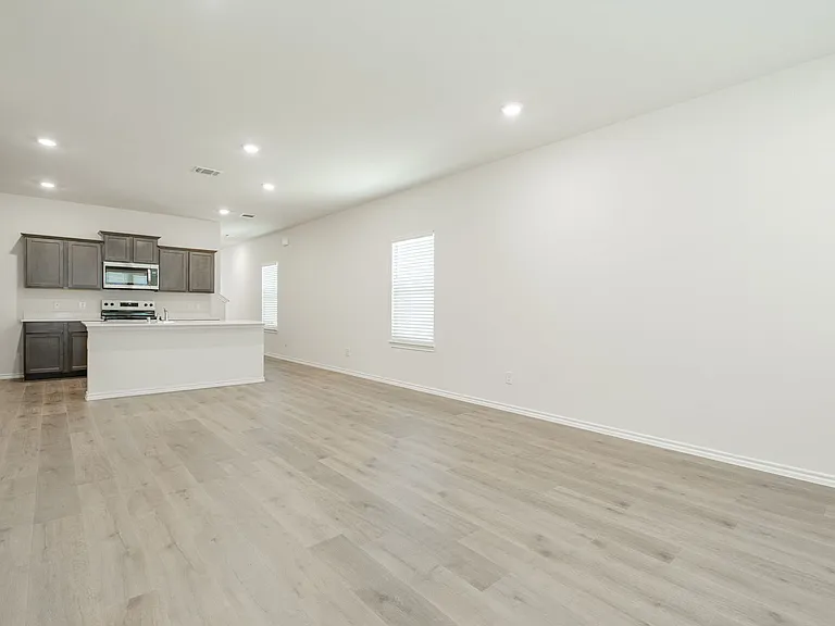 903 Shear Dr — Photo 10