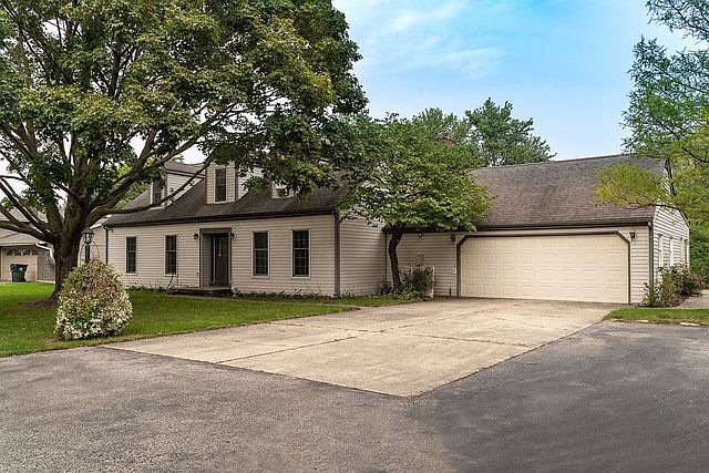 1st image of 46 Marina Dr