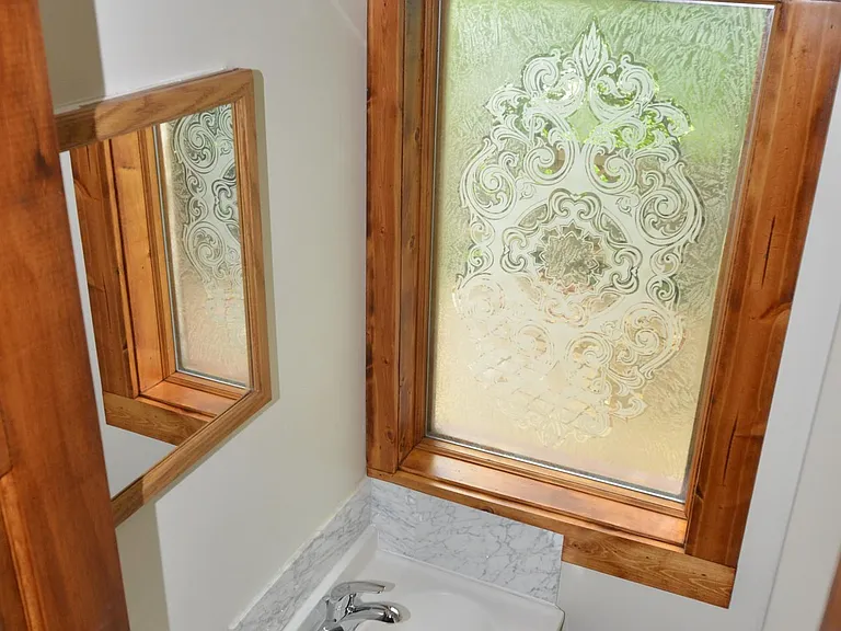 502 S Woodlawn Ave — Photo 12