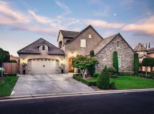 1696 E Dorchester Ln, Fresno, CA