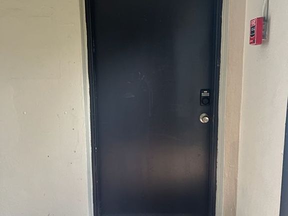 3rd image of 101 Antiquera Ave APT 02