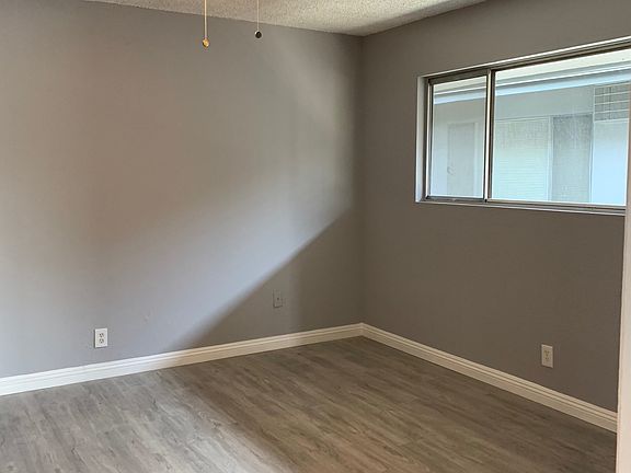 3rd image of 1146 W Fay Ln APT 7