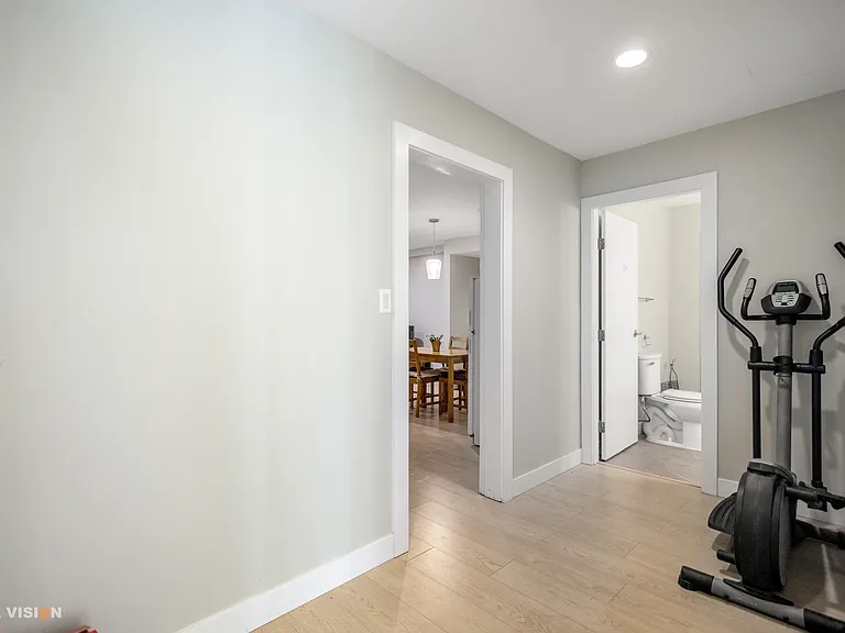 1407 Chippendale Rd — Photo 9