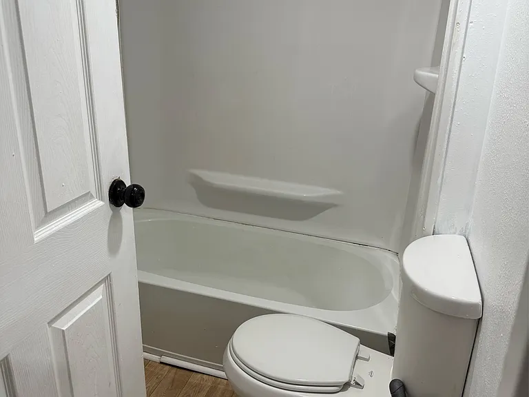 657 Olive St — Photo 8