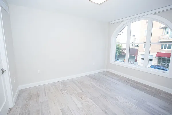 Rented by NY Space Finders Inc. | media 25