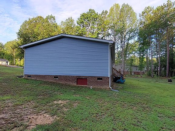 Crawl space side view