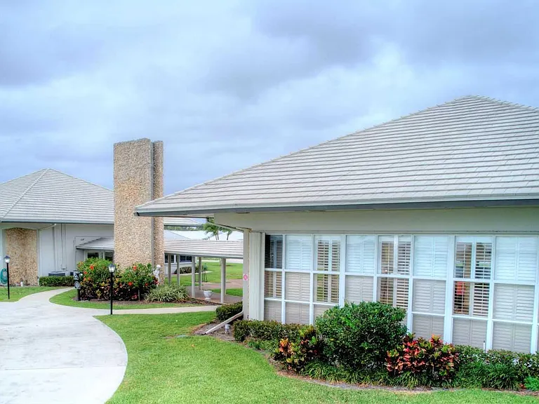 1801 Ocean Dr #110 — Photo 7