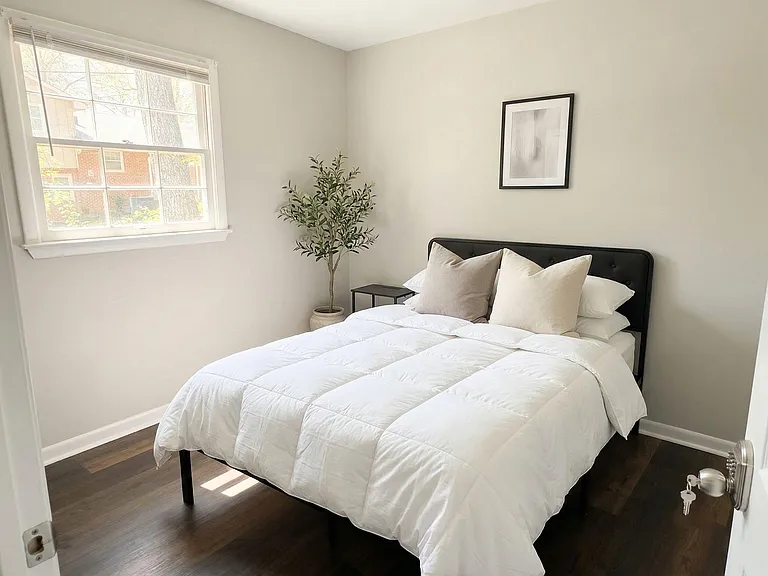 Willow Cove Way SW — Photo 1