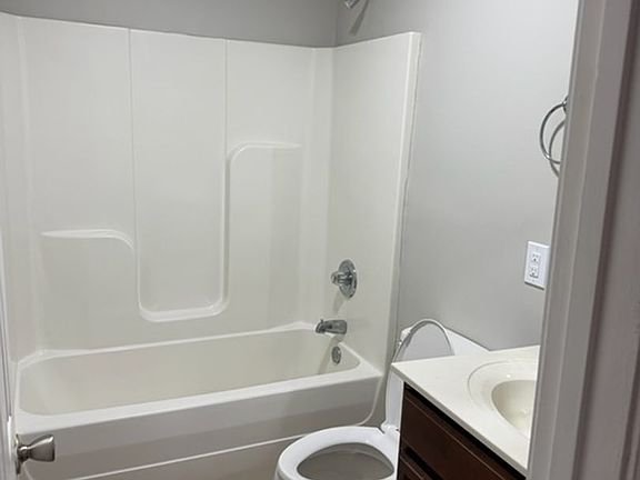 2nd image of 704 N 3rd St APT 3