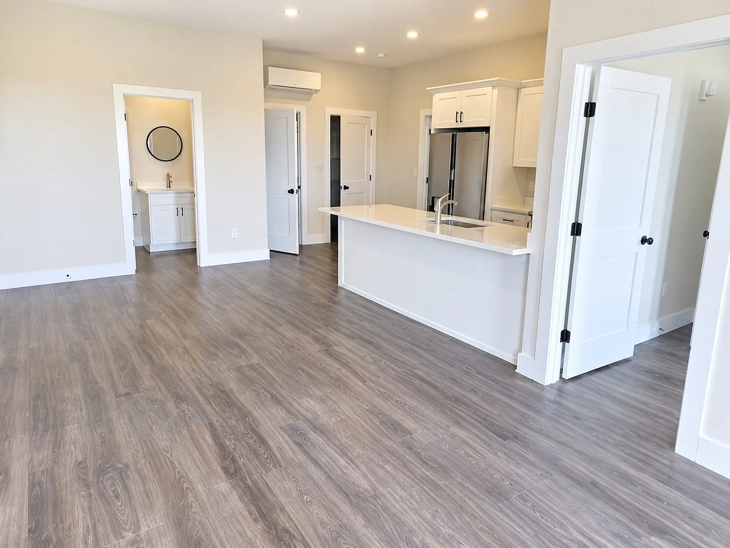 64 Tolman St — Photo 2