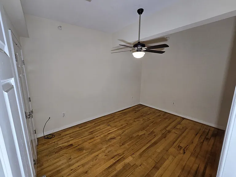 14 W Broad St #208 — Photo 6