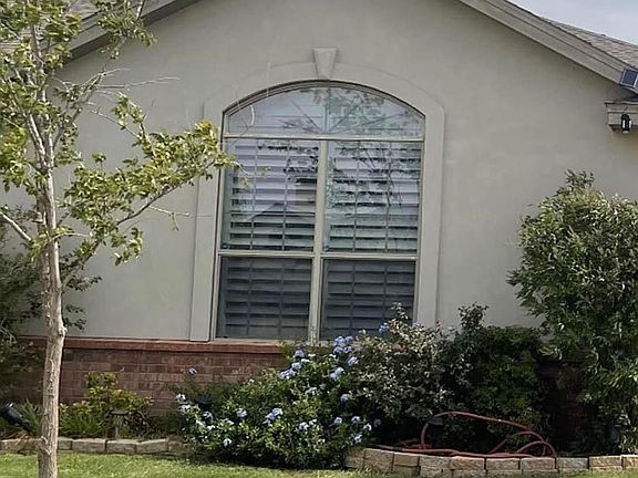 3rd image of 10603 York Ave
