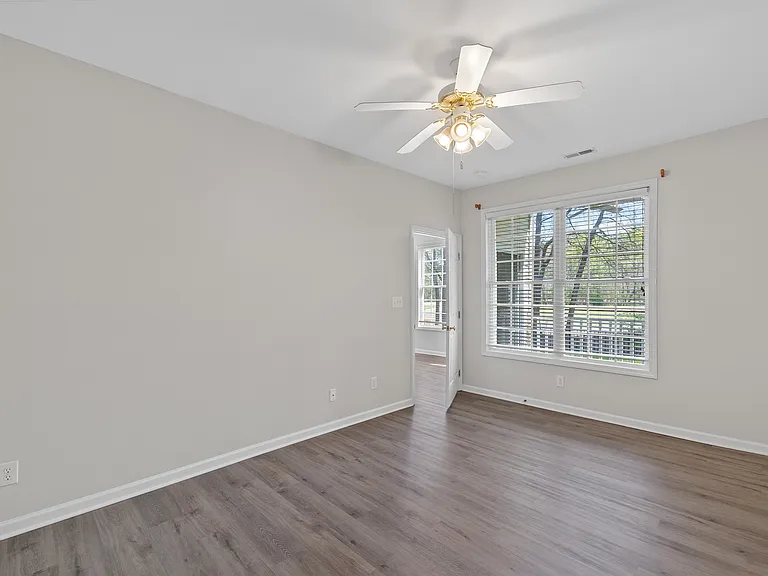 1713 Kudrow Ln #1 — Photo 28