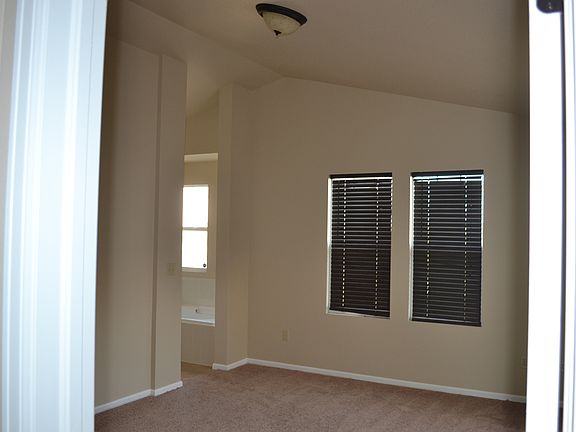 4th image of 6745 Hidden Hickory Cir