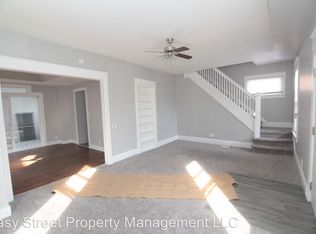 721 21st St #A, Moline, IL 61265