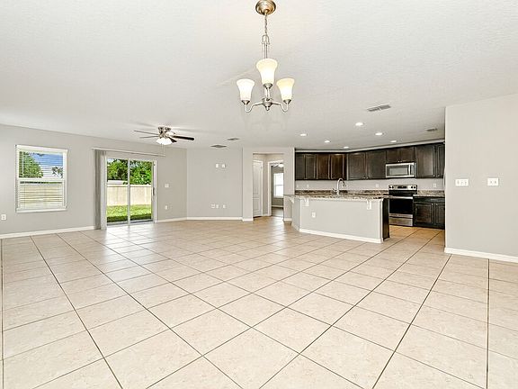 4th image of 11503 Tangle Branch Ln