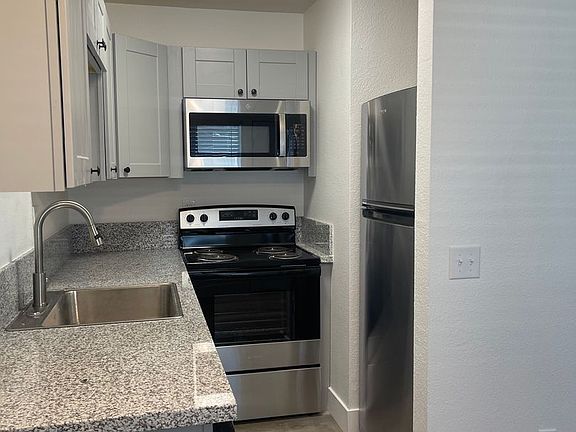 5th image of 236 Boulder Creek Dr #5