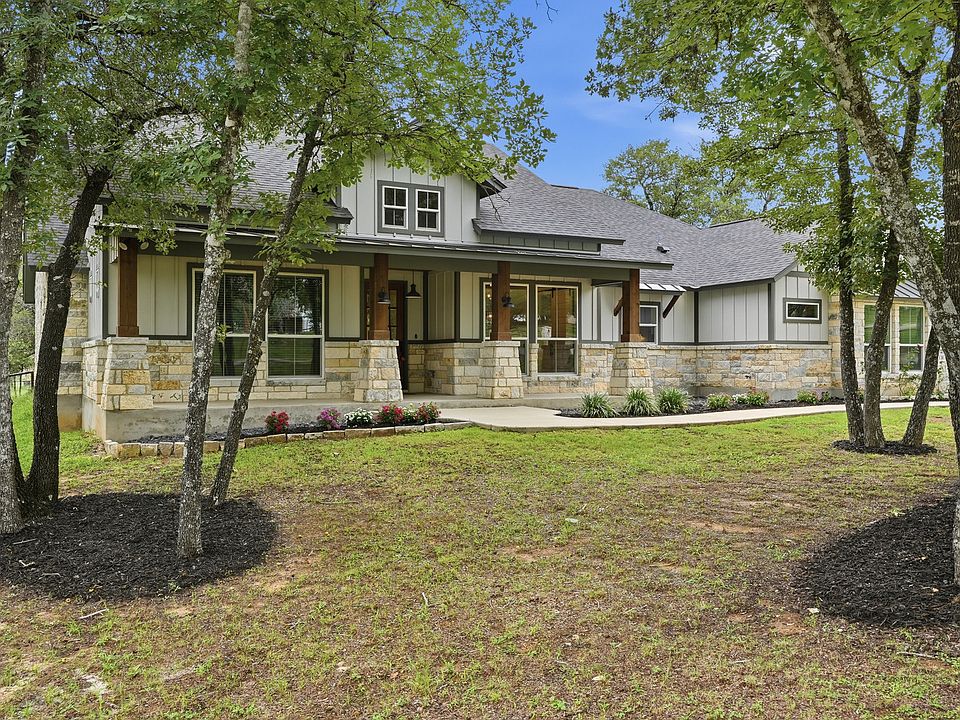 1st image of 138 Wood Valley