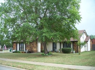413 Overholt Dr, Sand Springs, OK 74063