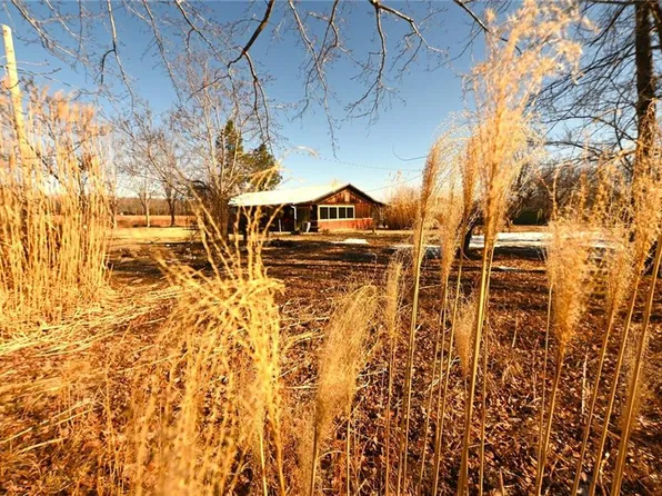 21000 State Route M Hwy, Newburg, MO 65550