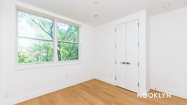 Rented by Nooklyn NYC LLC | media 23