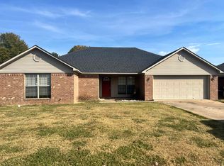 15 Blair Dr, Vilonia, AR 72173
