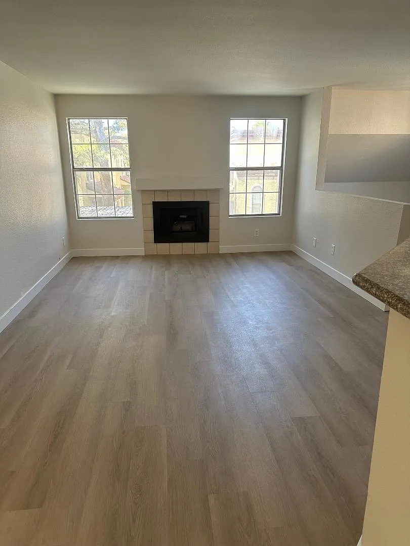 3 bed, 1103 sqft, $1,800 — Photo 4