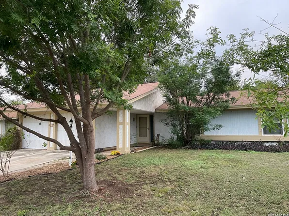 6715 Spring Haven St, San Antonio, TX 78249