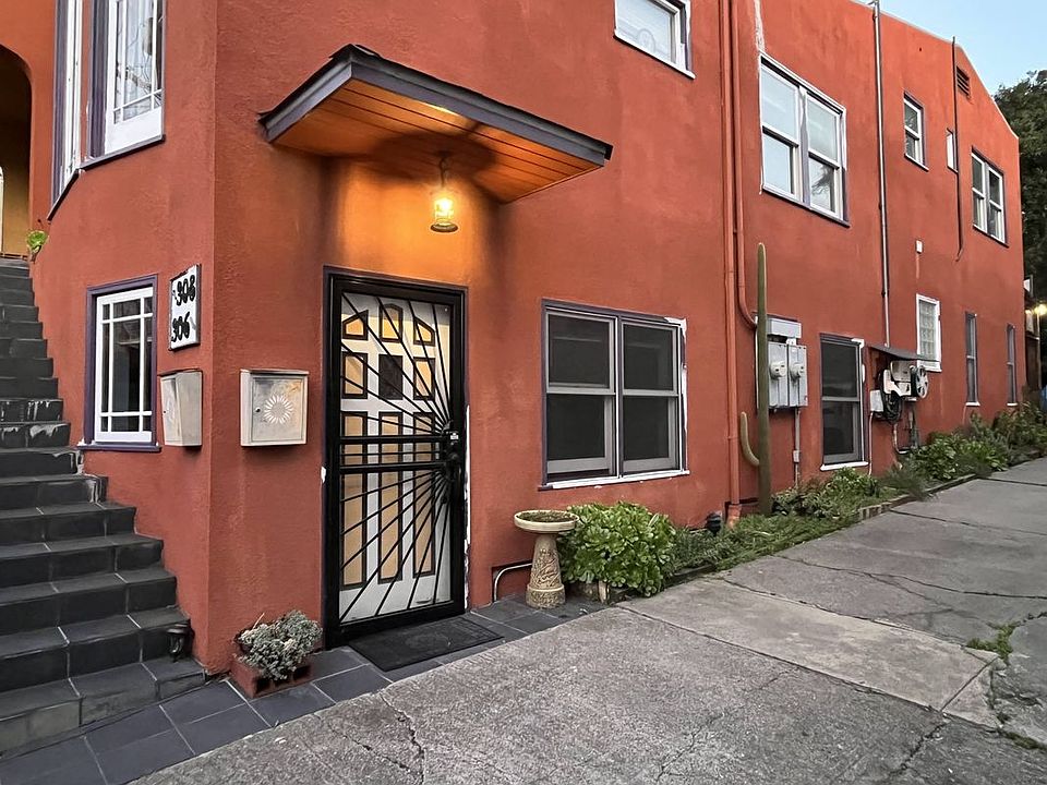 1st image of 306 Warwick Ave