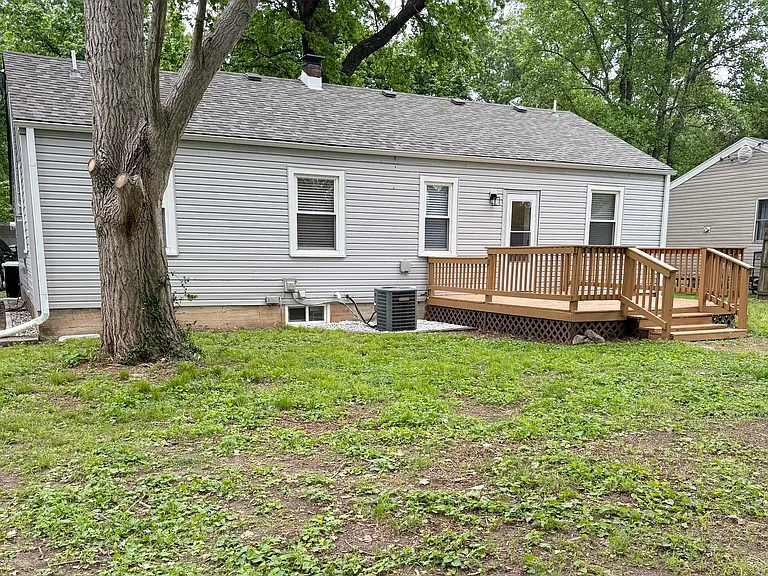 2418 E Kirkwood St — Photo 20