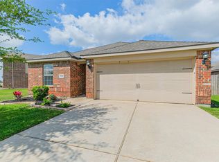 9438 Gold Mountain Dr, Iowa Colony, TX 77583