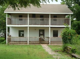 304 N Clark St, Everton, MO 65646