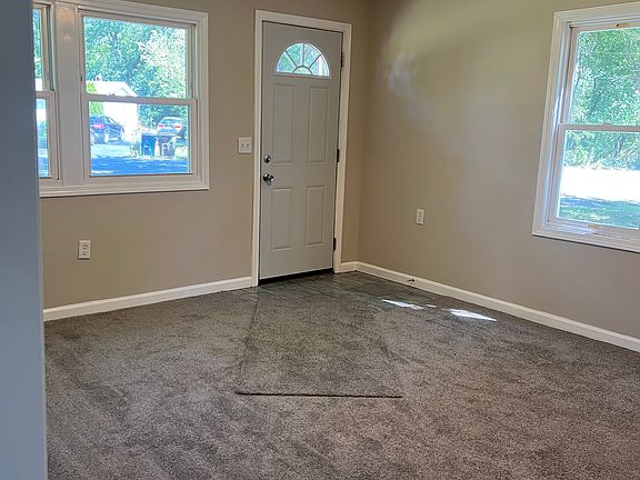 2nd image of 3543 Revere Ct