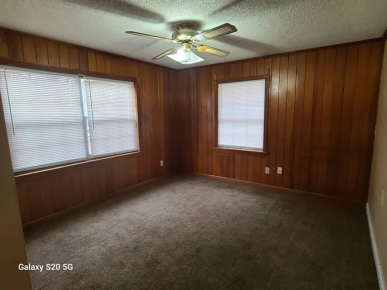 5381 Williams St — Photo 14