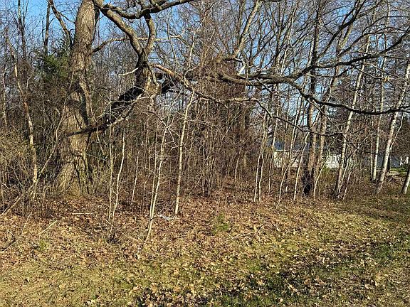 3rd image of 3603 Cecil Rd