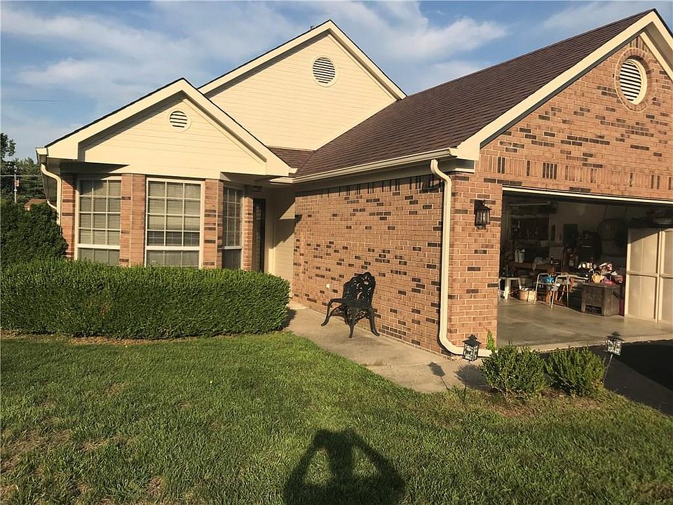 2nd image of 2231 Crystal Bay Dr W