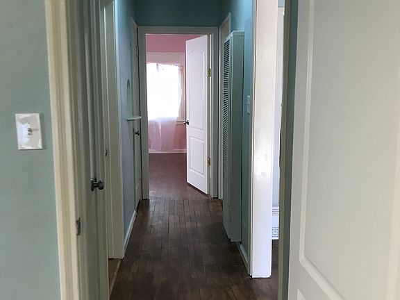 2nd image of 414 W Jefferson St