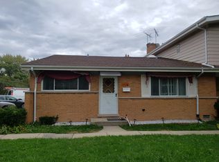 413 Glenshire Rd, Glenview, IL 60025