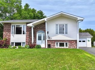 1230 Ocean Ridge Dr, Bathurst, NB E2A4R7