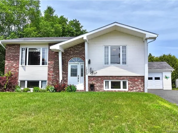1230 Ocean Ridge Dr, Bathurst, NB E2A 4R7