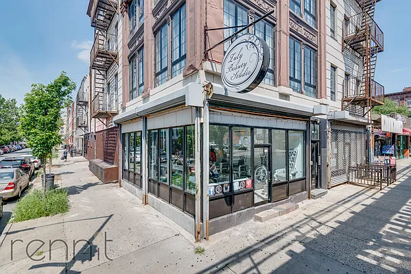 Rented by Rennit Inc. | media 13