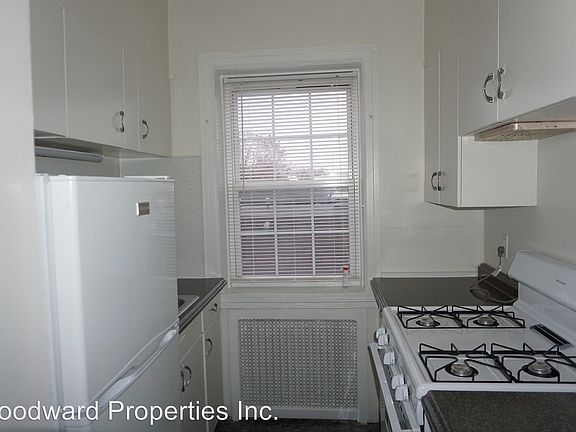 5th image of 1 Oakland Ter APT A7