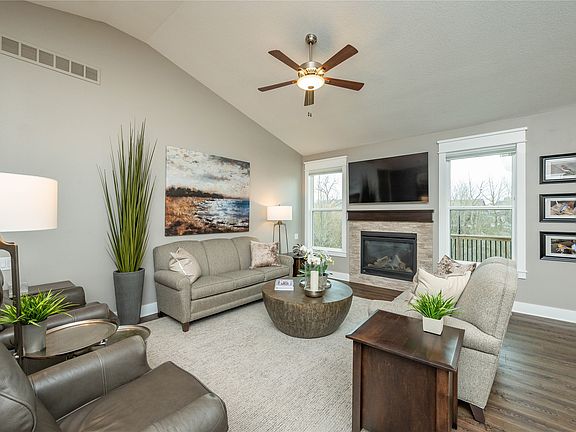 3rd image of 9156 Jamison Dr