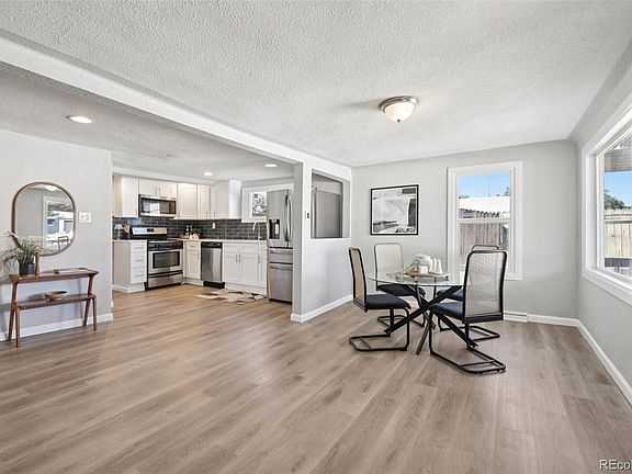 3rd image of 4161 Milwaukee Street