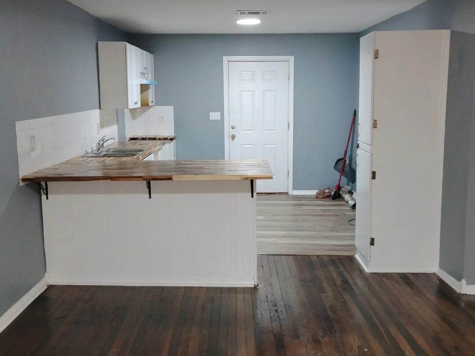 321 North 18th Avenue - 1 — Photo 3
