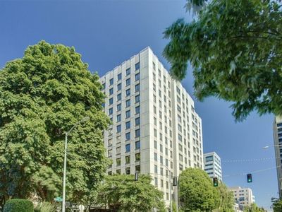 1105 Spring St APT 401, Seattle, WA, 98104